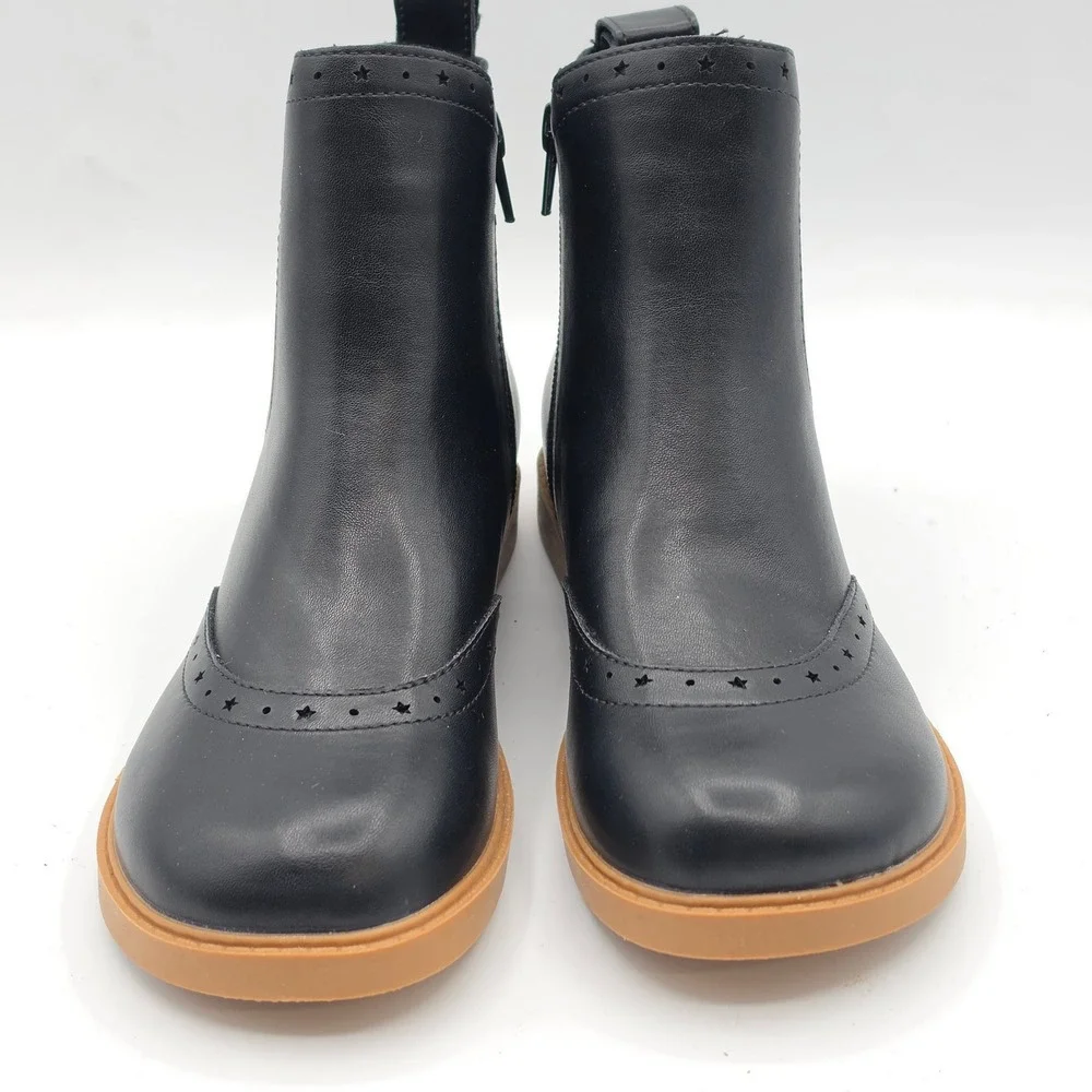 ZBY Chelsea Boots Girls Size 2 Black Star Brogue Ankle Zipper Flat Rubber Sole